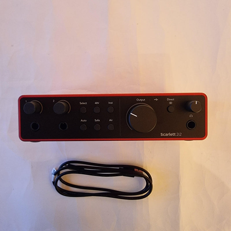 Focusrite Scarlett 2i2 4th Gen