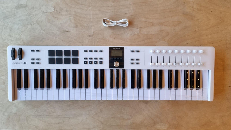 Arturia Keylab Essential 61 MK3 White