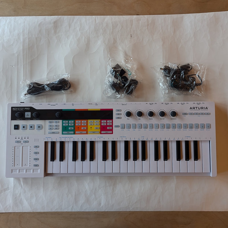 Arturia Keystep Pro White