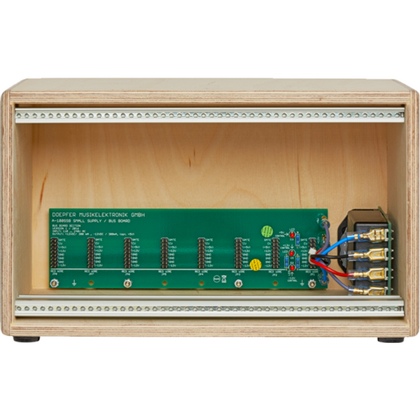 DOEPFER A-100LC1 BOITIER LOW COST AVEC ALIMENTATION INTÉGRÉE